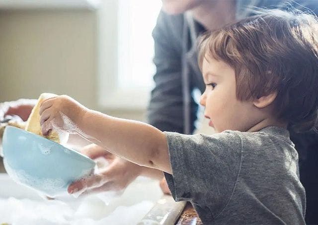 I bambini preferiscono i lavori seri ai giochi