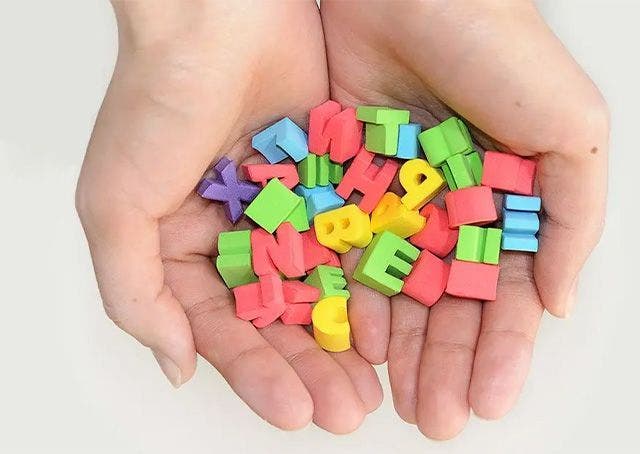 Crescere bilingui: vantaggio o svantaggio?