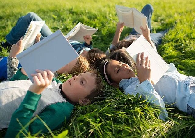 Fare scuola all’aperto con i classici della letteratura