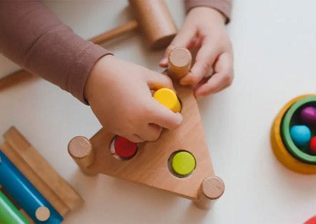 L’educazione sensoriale con il Metodo Montessori